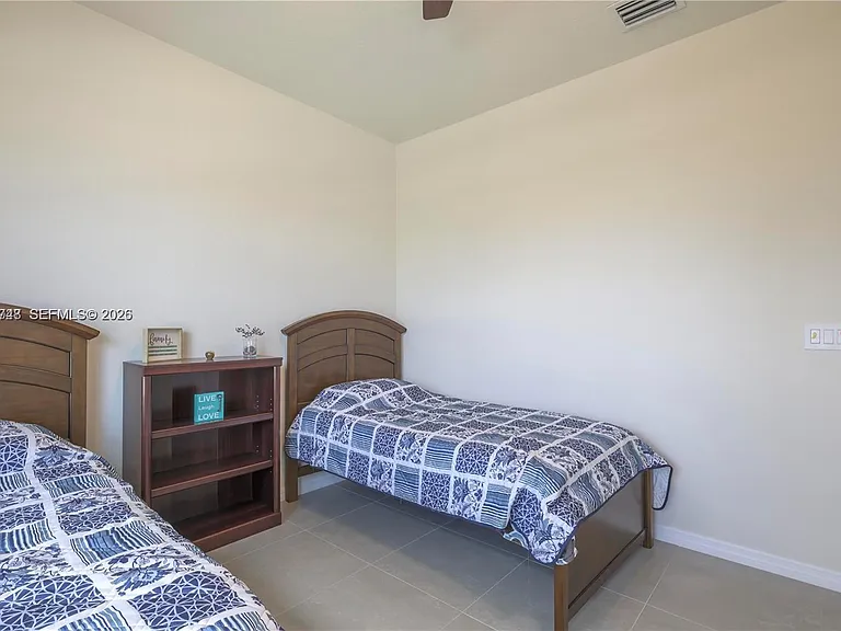 12300 SW Myrtle Oak Dr — Photo 13