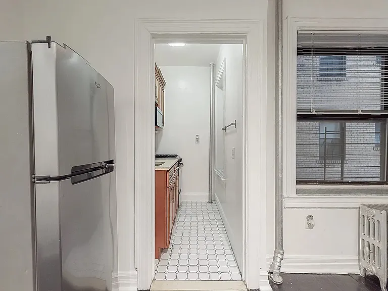 8216 34th Ave #1E — Photo 6