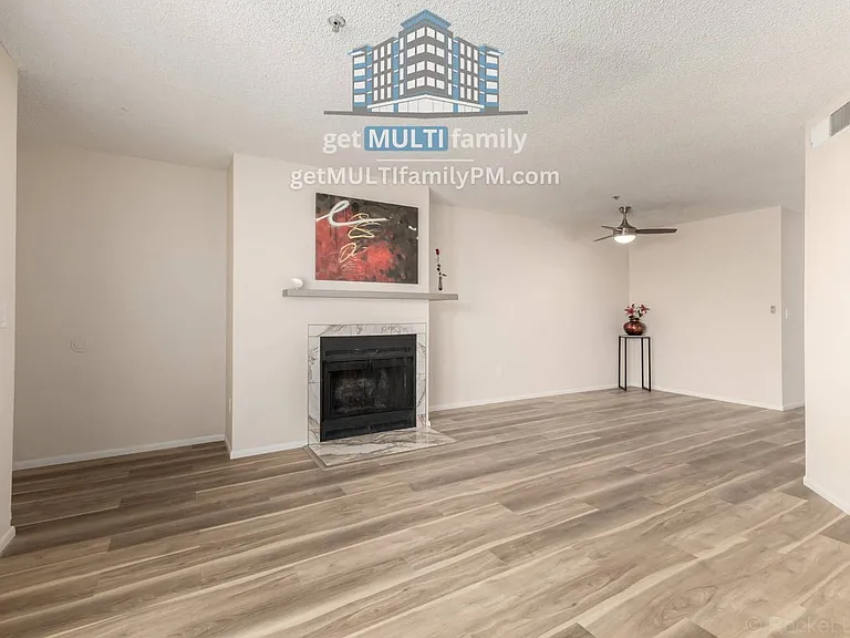 11640 N 51st Ave #237 — Photo 12