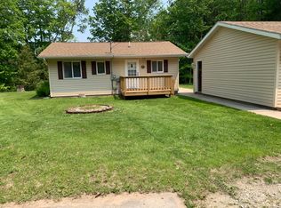14501 3rd St, Hubbard Lake, MI 49747