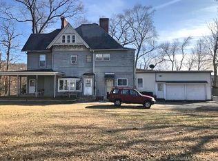 40 James St, Ansonia, CT 06401