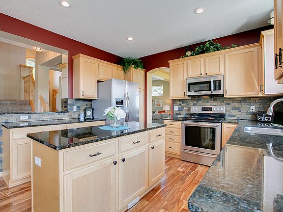 2nd image of 11083 Nassau Cir NE