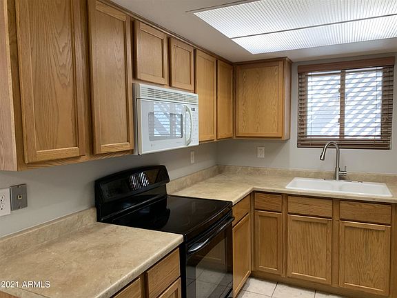5th image of 2038 E Delta Ave