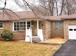 1166 Circle Dr, Kingston, TN 37763