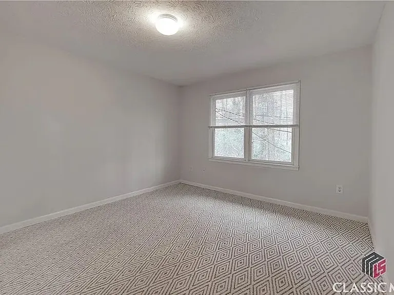 207 Highland Park Dr — Photo 22