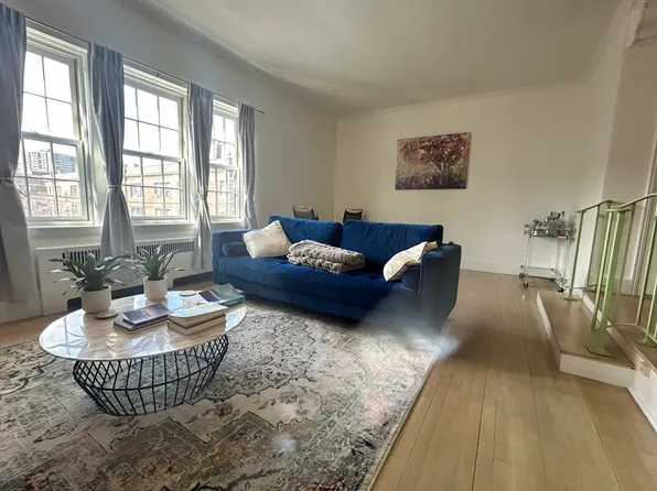 31 Park St APT 6, Brookline, MA 02446