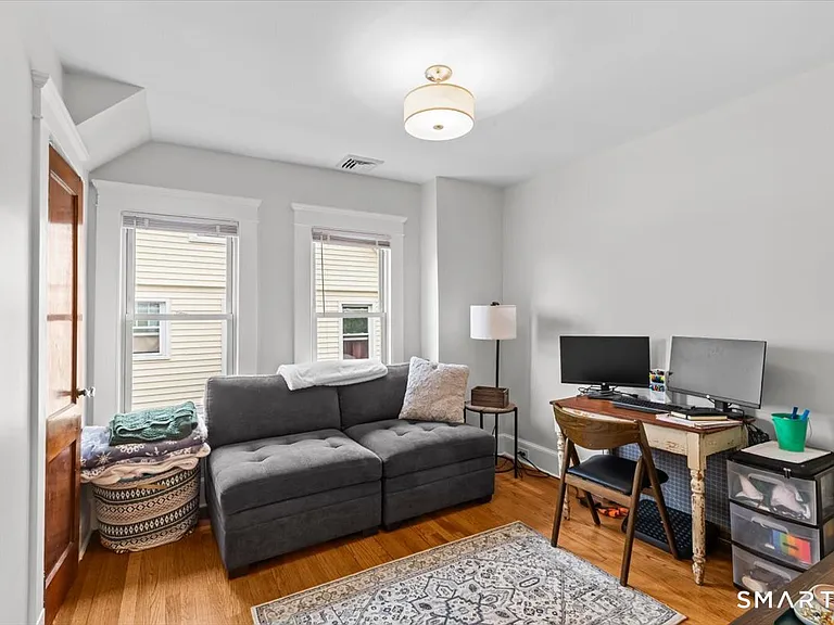 653 Forest Rd — Photo 13