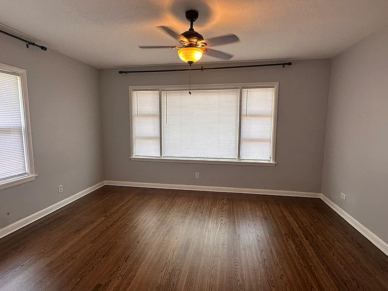307 N Lake St — Photo 9