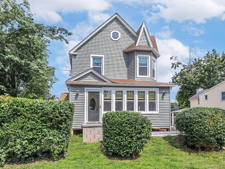 3 Ellison St
