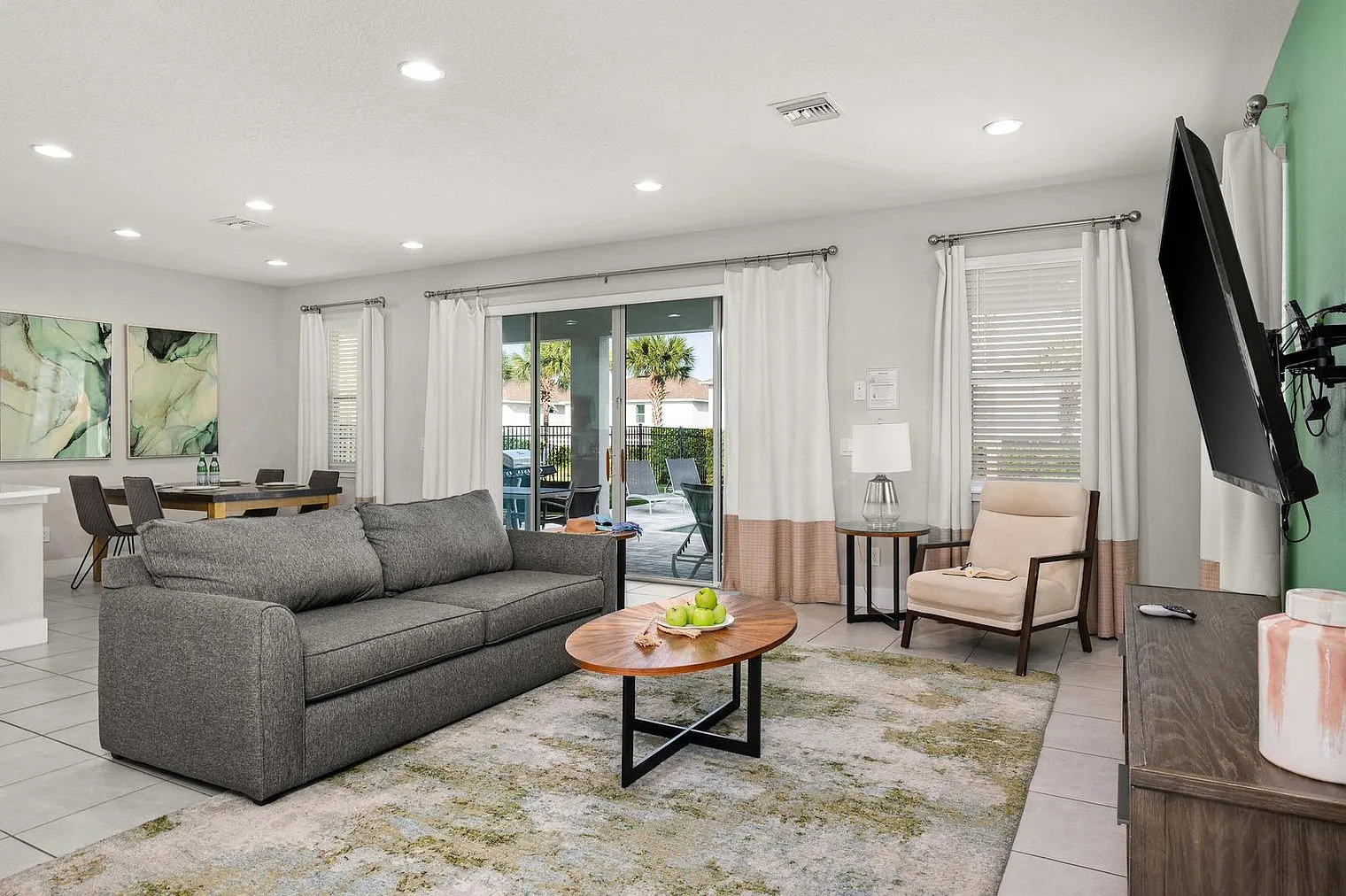 4 bed, 2.0 bath, 2357 sqft, $9,662 — Photo 1