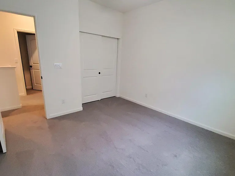2433 Buzz Aldrin Way — Photo 47