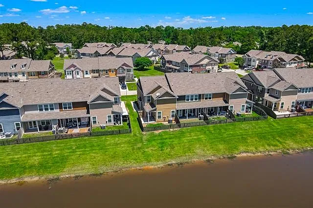 223 Snowy Egret Ct — Photo 35