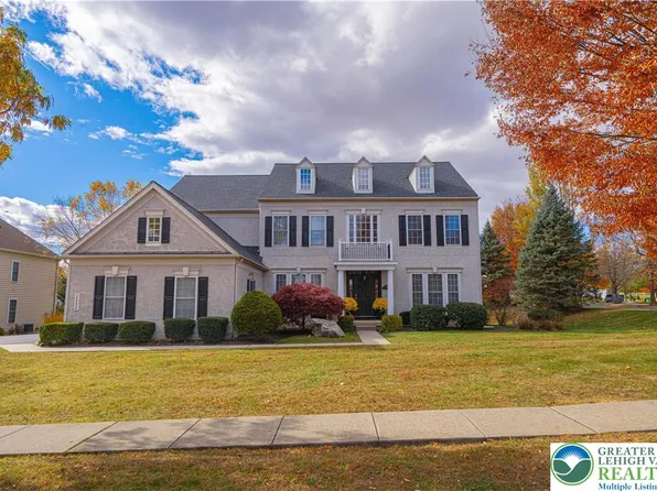 2252 Eldemere Cir, Macungie, PA 18062