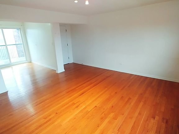 5th image of 5759 N Kimball Ave APT 301