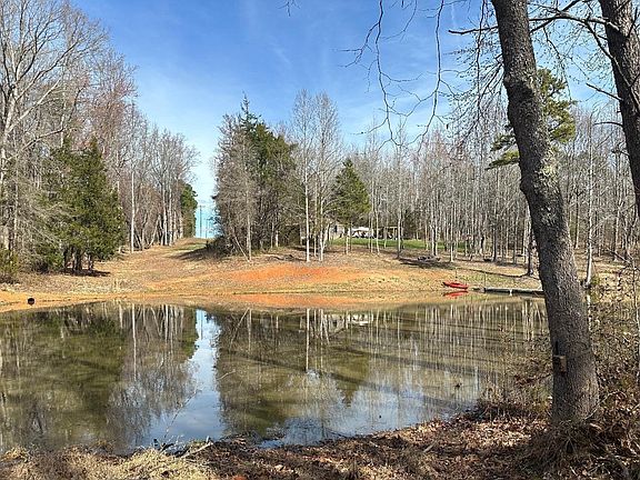 3rd image of 3101 Cody Rd