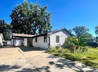 4150 Greenwood St, Lincoln, NE 68504