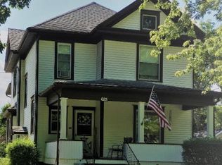 625 S 4th St, Hoopeston, IL 60942