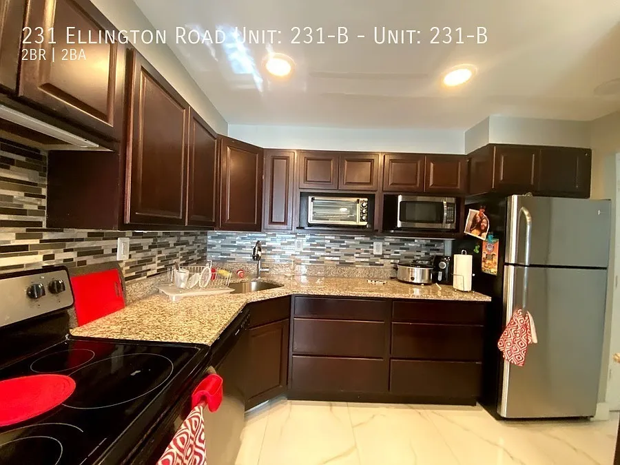 231 Ellington Rd #B