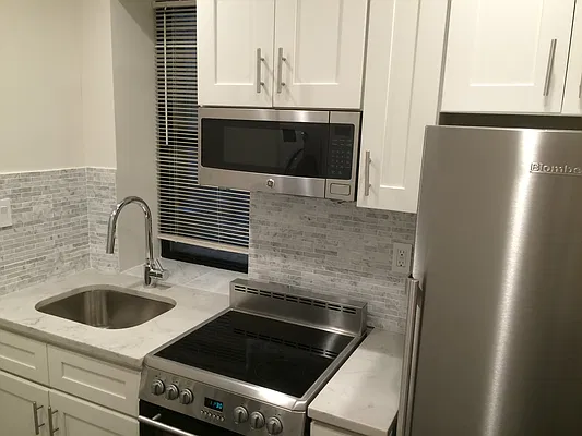 Rented by CVEK Real Estate | media 2