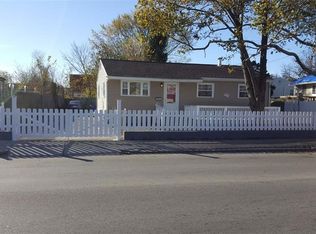 251 Prairie Ave, Providence, RI 02905