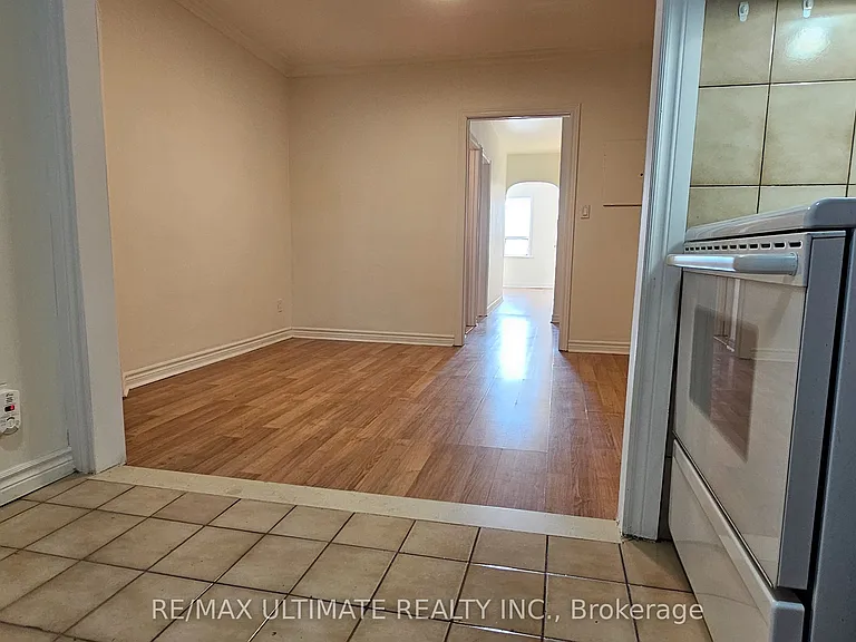 568 Rogers Rd #2 — Photo 8