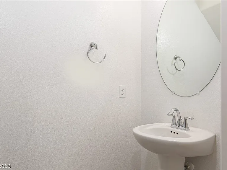 8045 Skye Foxx St — Photo 15