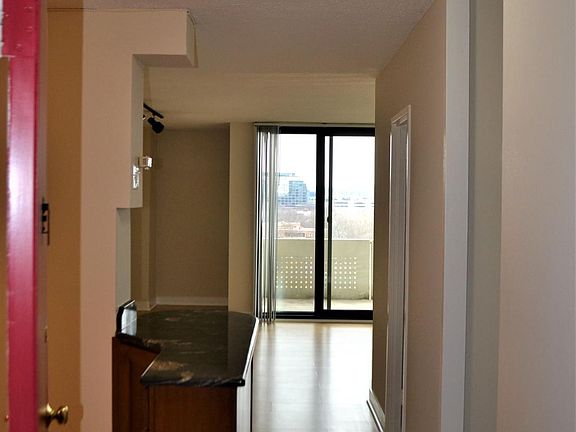 4th image of 1250 4th St SW #W813