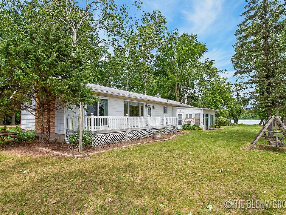 1st image of 15121 Roberts Shore Dr