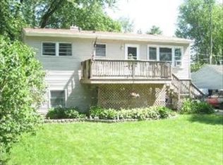 8908 Acorn Path, Wonder Lake, IL 60097