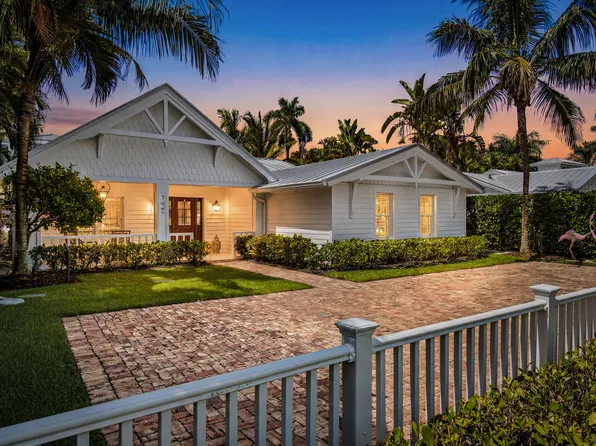 742 11th Ave S, Naples, FL 34102