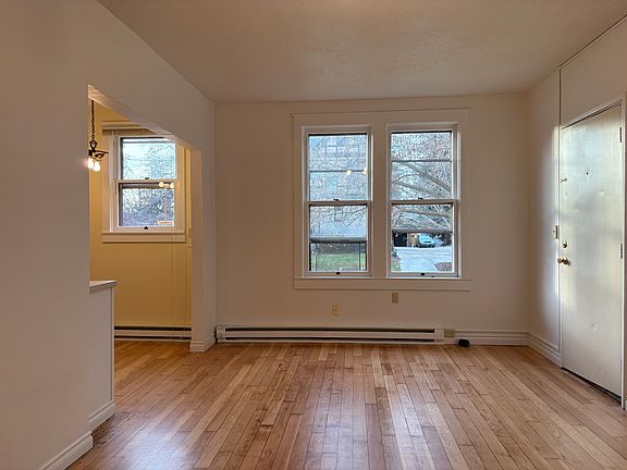 2nd image of 2028 W Pacific Ave #3