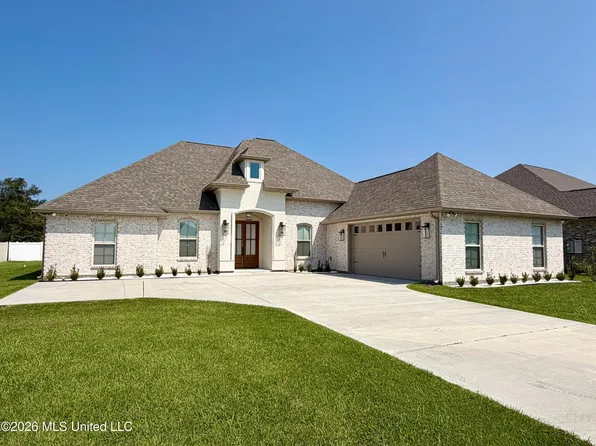 509 Pemberton Pl, Picayune, MS 39466