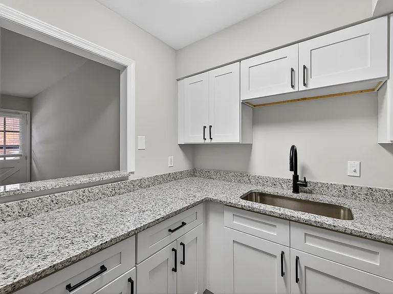 6419 Montgomery Rd #A4 — Photo 2