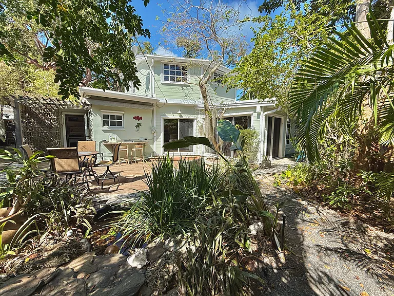 111 N Bay Harbor Dr — Photo 52