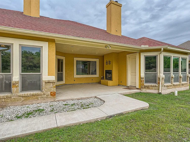 15207 Nightingale Ln — Photo 28