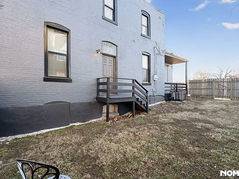 2636 Arsenal St — Photo 16
