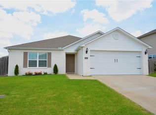 2410 Hickory Wood Ave, Lowell, AR 72745