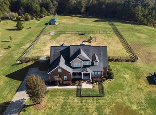 20 Ravenfield Rd, Taylorsville, GA 30178