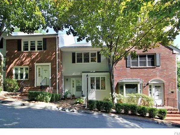 3959 Park Ave, Fairfield, CT 06825