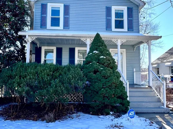 22 E Walnut St, Metuchen, NJ 08840