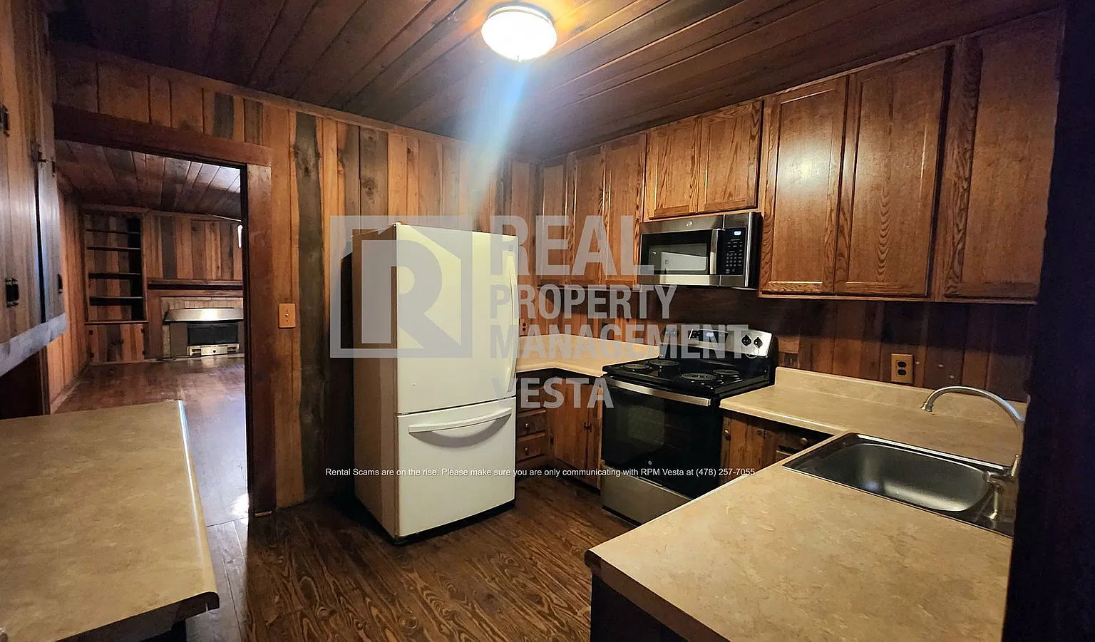 3 bed, 2.0 bath, 1082 sqft, $1,400 — Photo 3