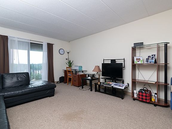 3rd image of 185 Quincy Shore Dr #81