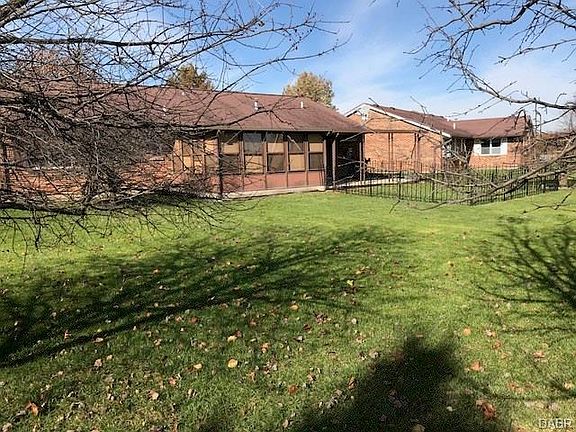 4th image of 1253 Waterbury Pl