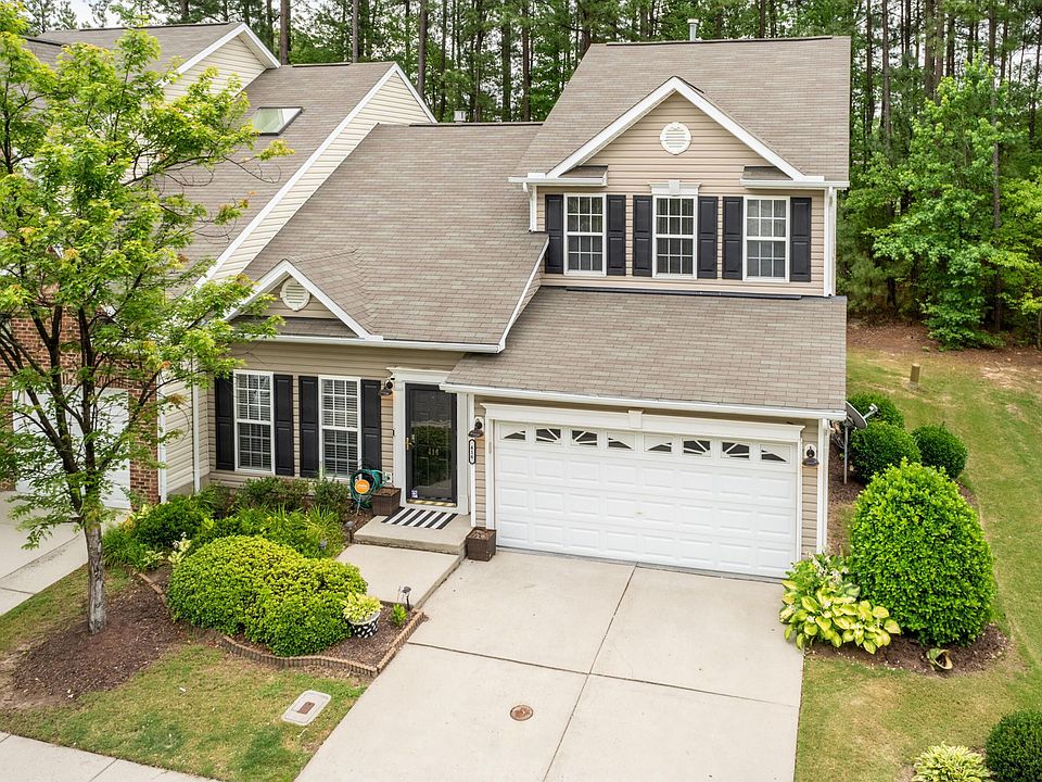 1st image of 416 Hidden Springs Dr