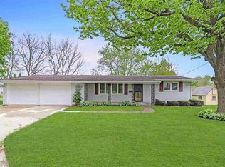 1535 S Rawleigh Ave, Freeport, IL 61032