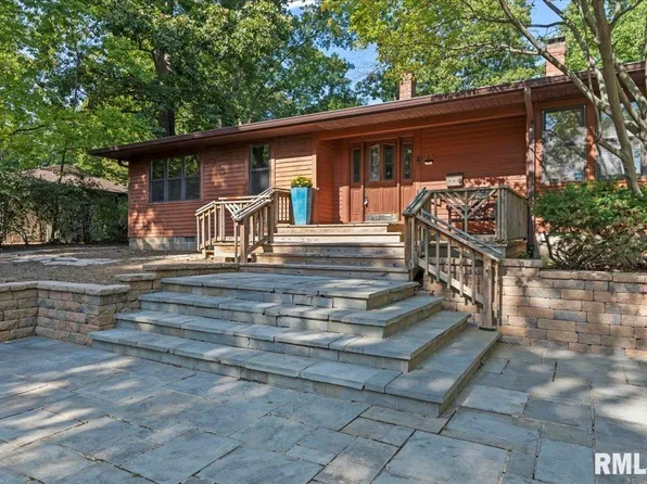 44 Hickory Point, Springfield, IL 62712