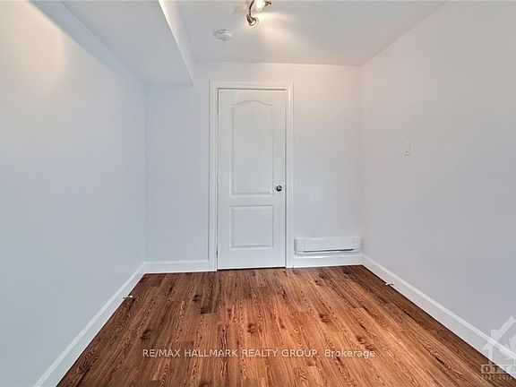 5th image of 444B Charing Cross Way