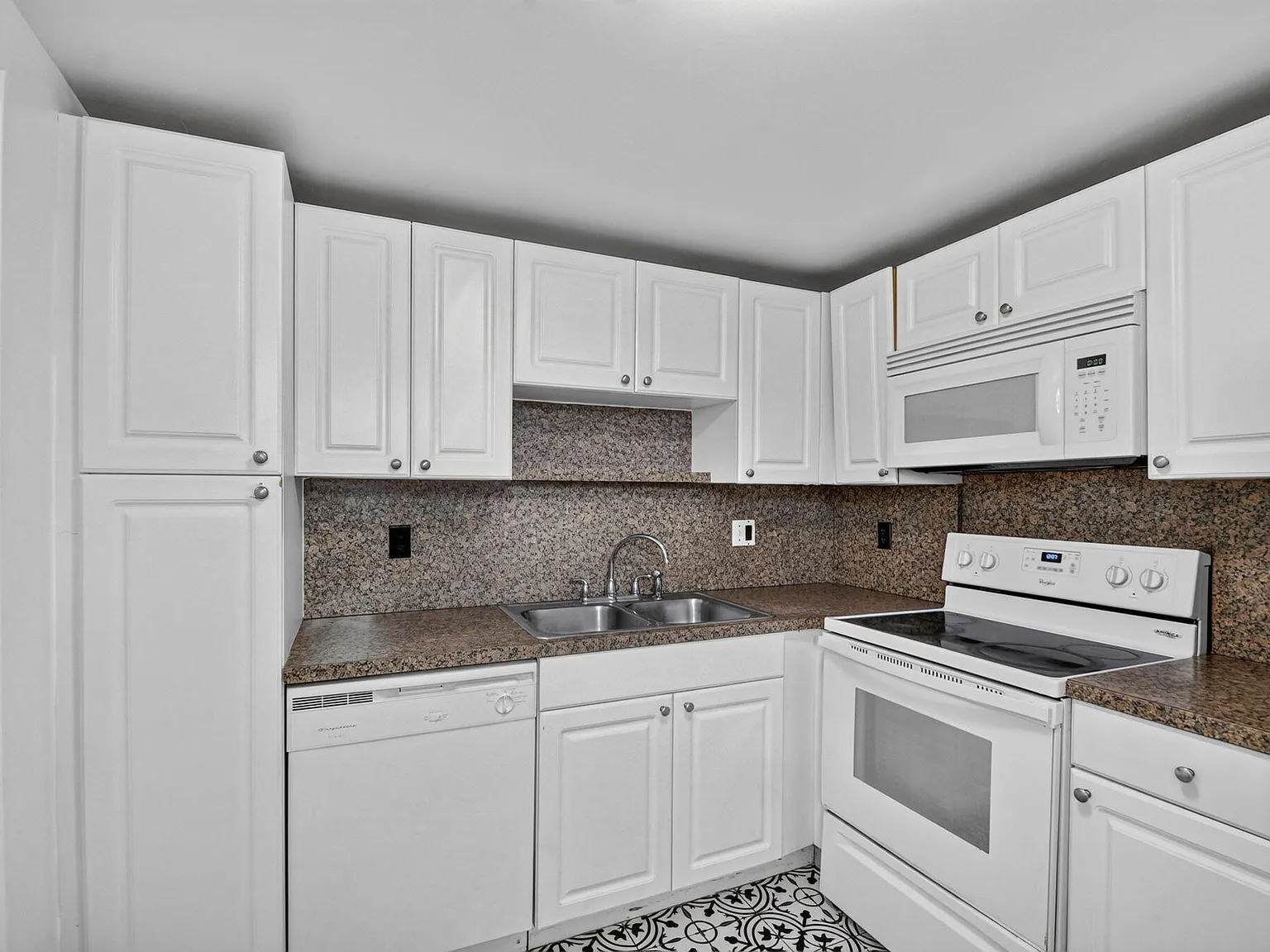 1505 B — Photo 3