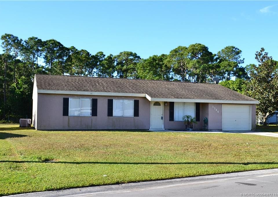 1st image of 1386 SE Oakmont Ln