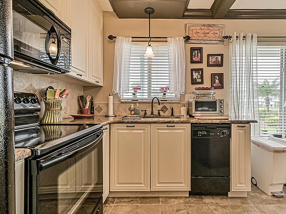 3rd image of 3009 N Halifax Ave #7